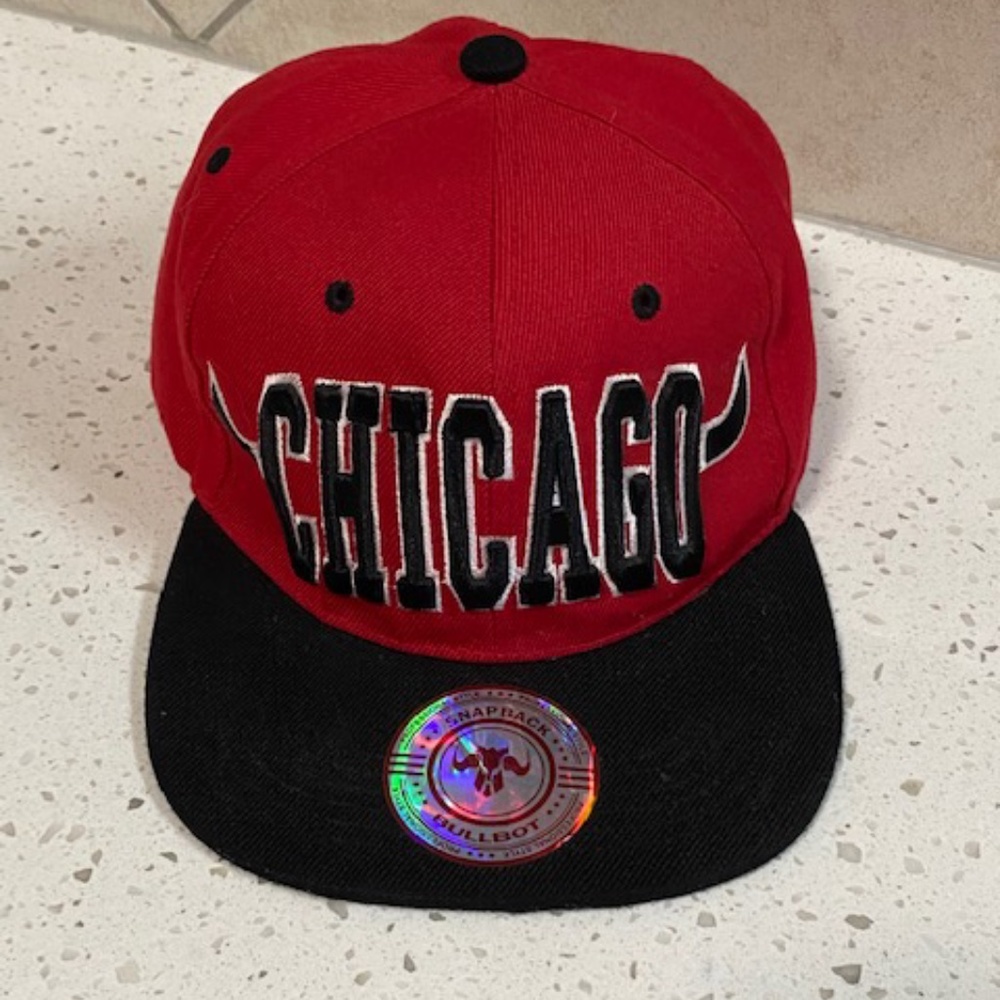 NWOT Snapback Chicago Bulls Baseball Style Hat